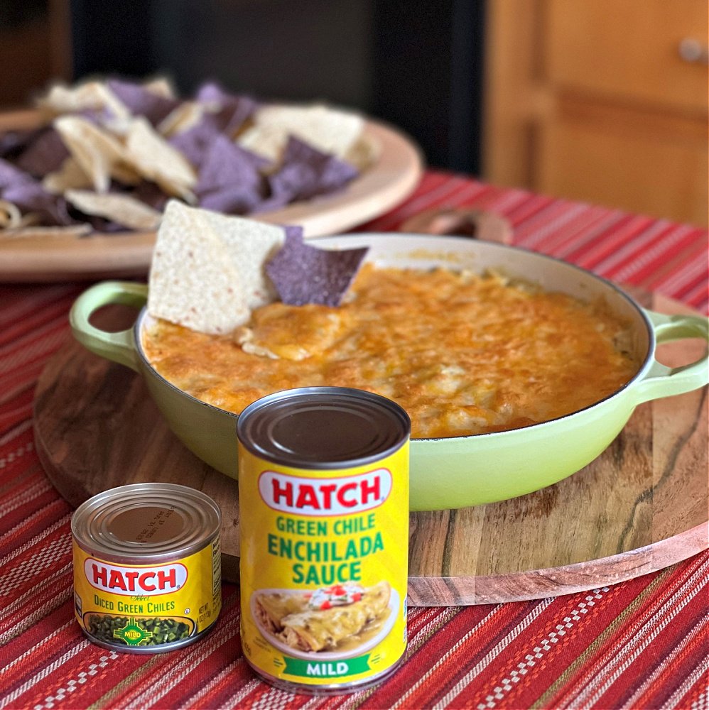 Featured image for post: Cheesy Green Chile Chicken Enchilada Dip
