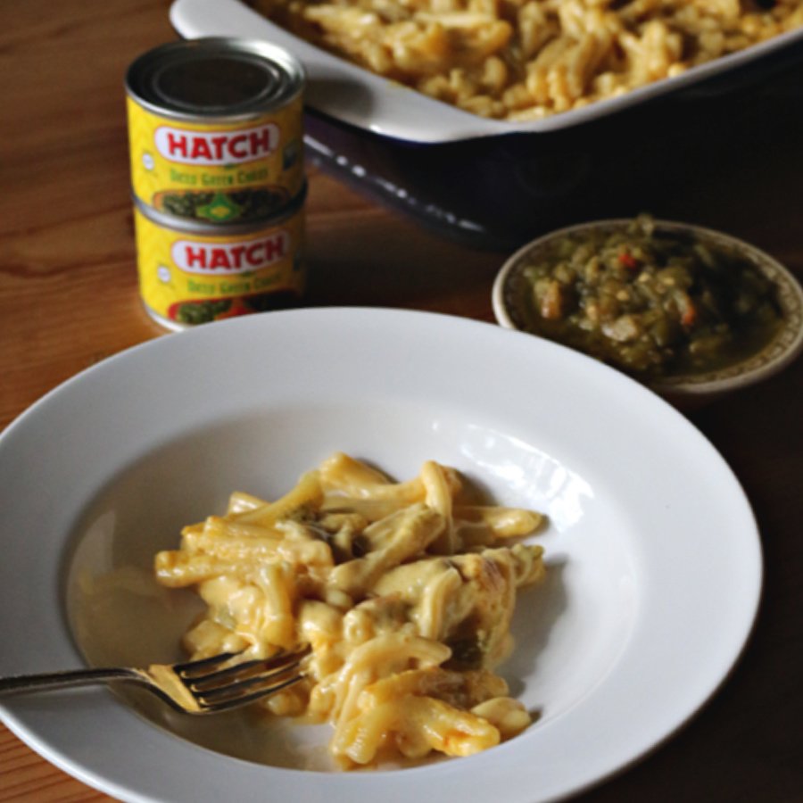 Featured image for post: Easy Green Chile Mac and Cheese Casserole